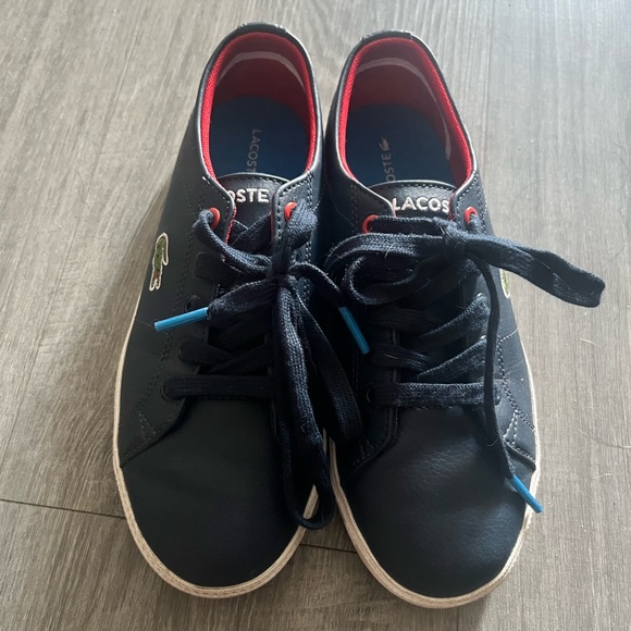 Lacoste shoes - Picture 3 of 10